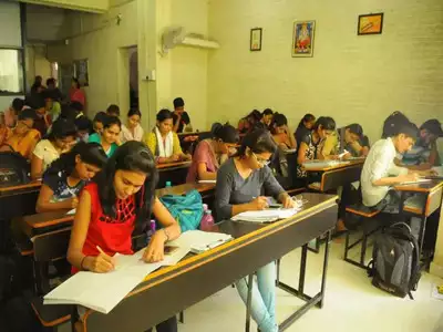 this image for B-Tag commerce coaching hall of students study